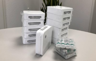 So sehen LoRaWAN-Sensoren zur Erfassung von Klimadaten aus. Sie übermitteln Daten zu Temperatur und Luftfeuchtigkeit.