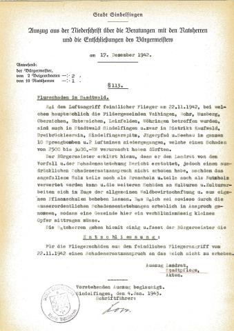 Gemeinderatsprotokoll vom 17.12.1942 mit dem Entschluss auf Schadensersatz gegenüber dem Reich für die entstandenen Flurschäden zu verzichten