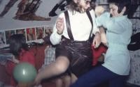 Jugendliche tanzen - Bild aus den 1970er Jahren.